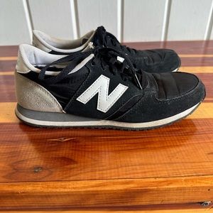 New Balance 420 sneaker
